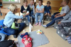 Baby-Besuch in Klasse 2